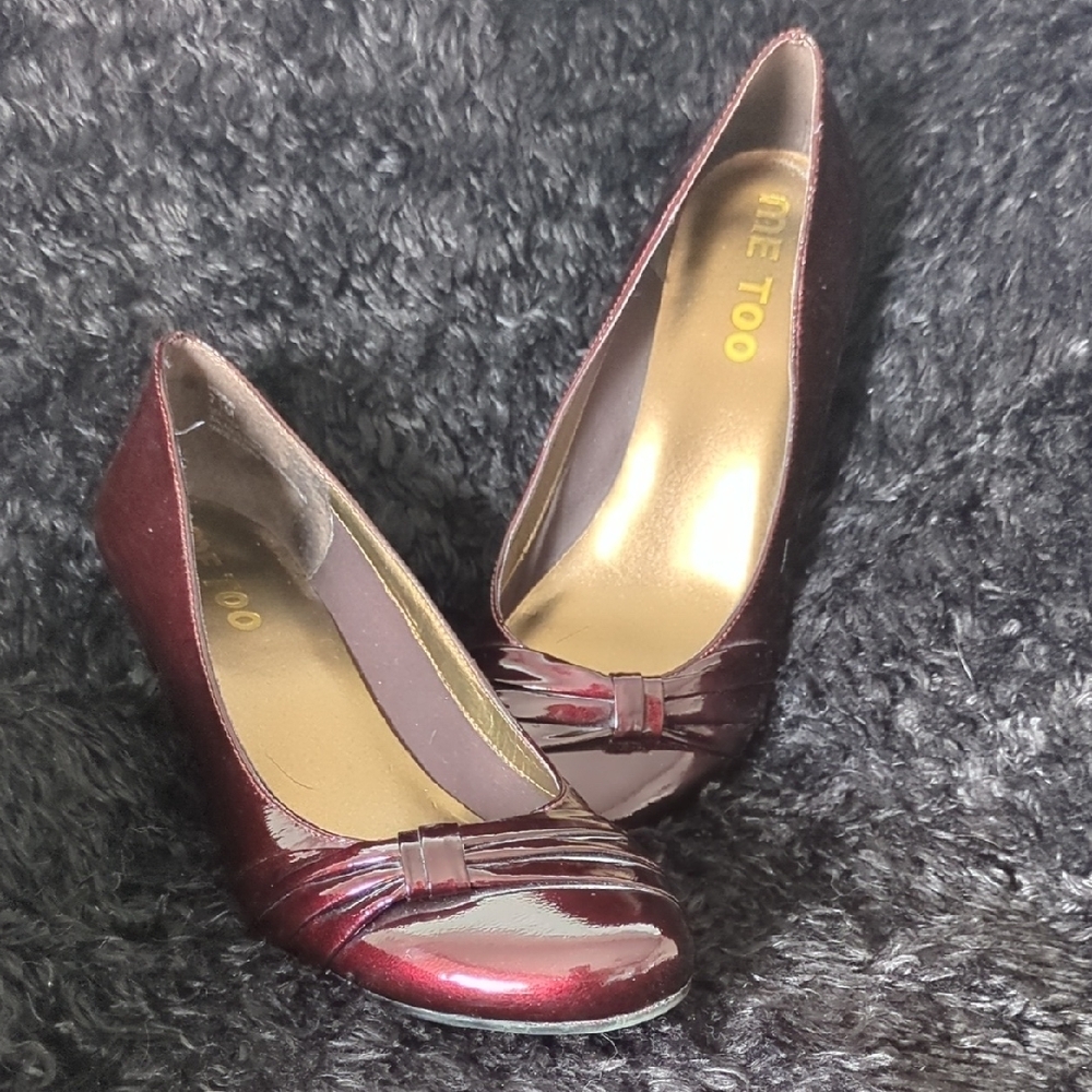 Me Too Women's Burgundy Wedge Shoes